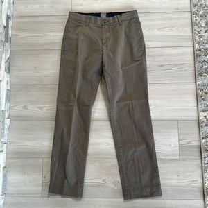 GapKhakis, Straight Fit, Men’s Flat Front Pants